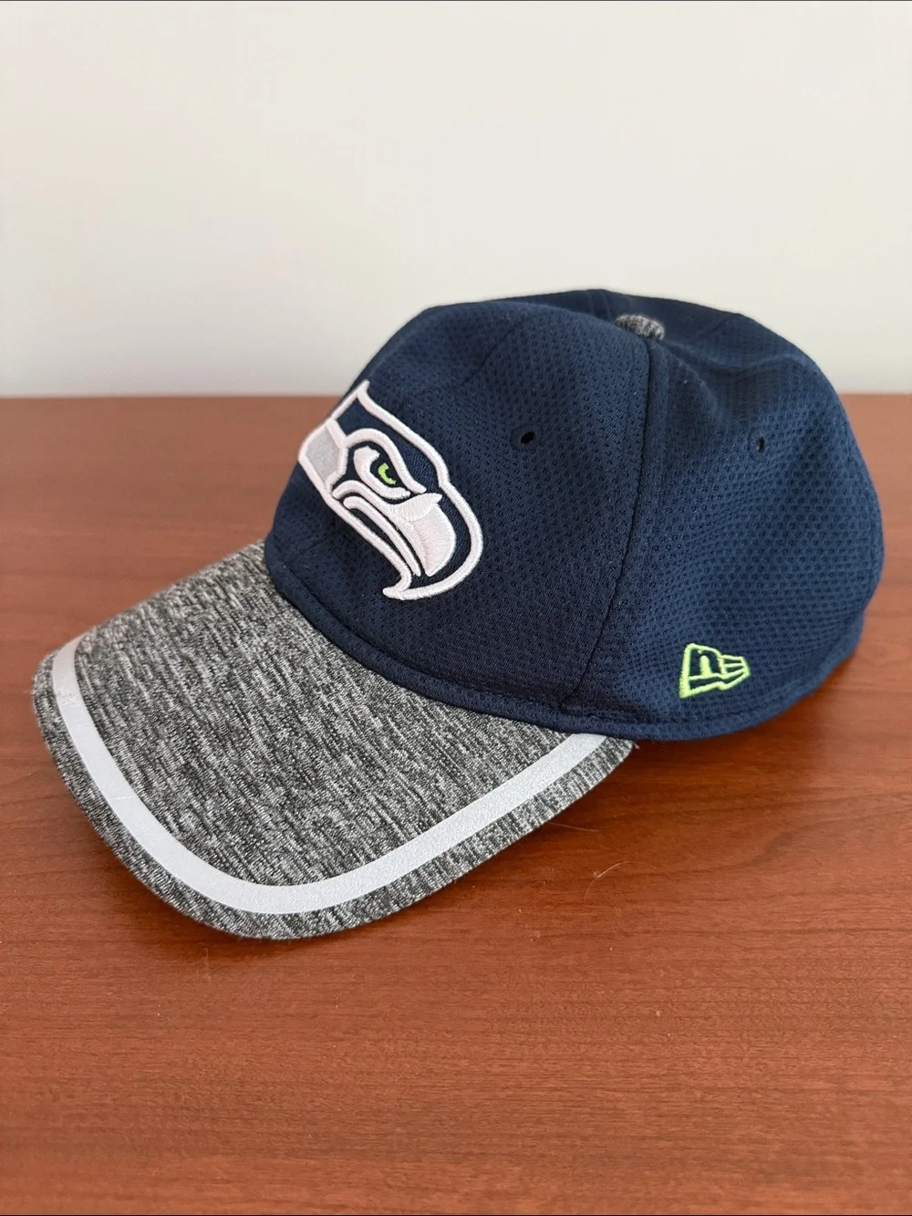New Era NL Seattle Seahawks 9Twenty Strapback Hat Navy Reflective Womens